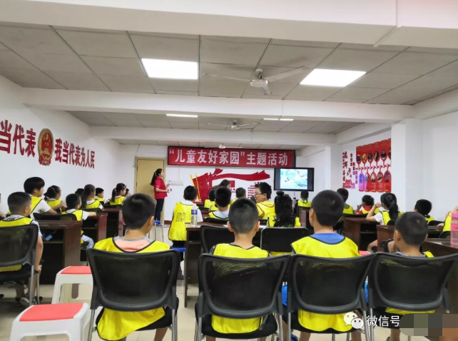 煤机街社区:“肠运动 常健康”知识讲座